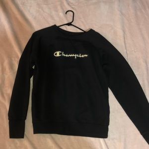 Large champion pullover